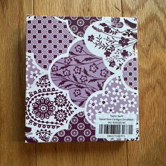 Taylor Swift Speak Now Cardigan Ornament - Picture 2 of 2